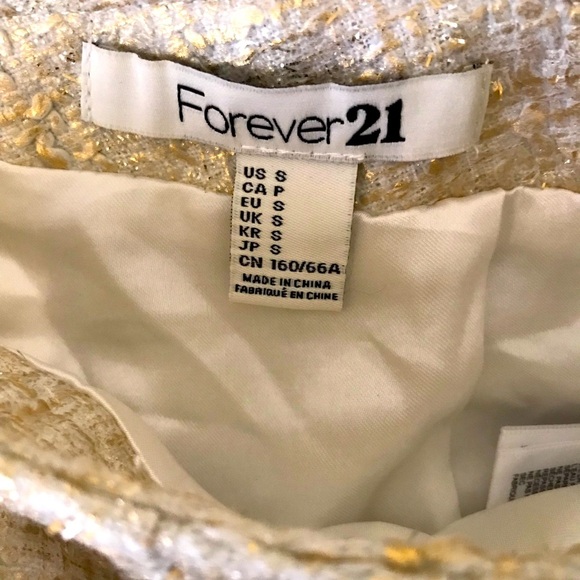 Forever 21 Cream / Gold Tweed Dress Shorts - Picture 3 of 4